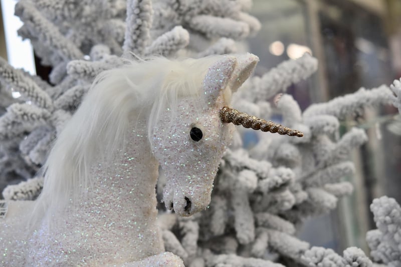 Mermaids & Unicorns